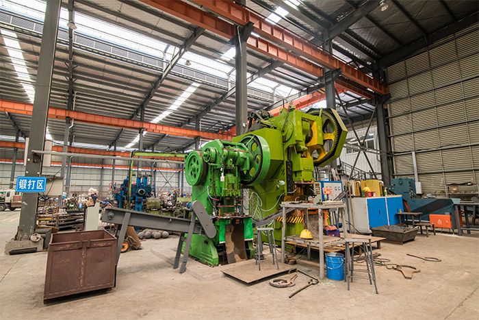 东港网架配件-锥头加工车间